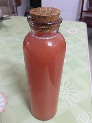 鲜榨草莓橙汁的做法 步骤2