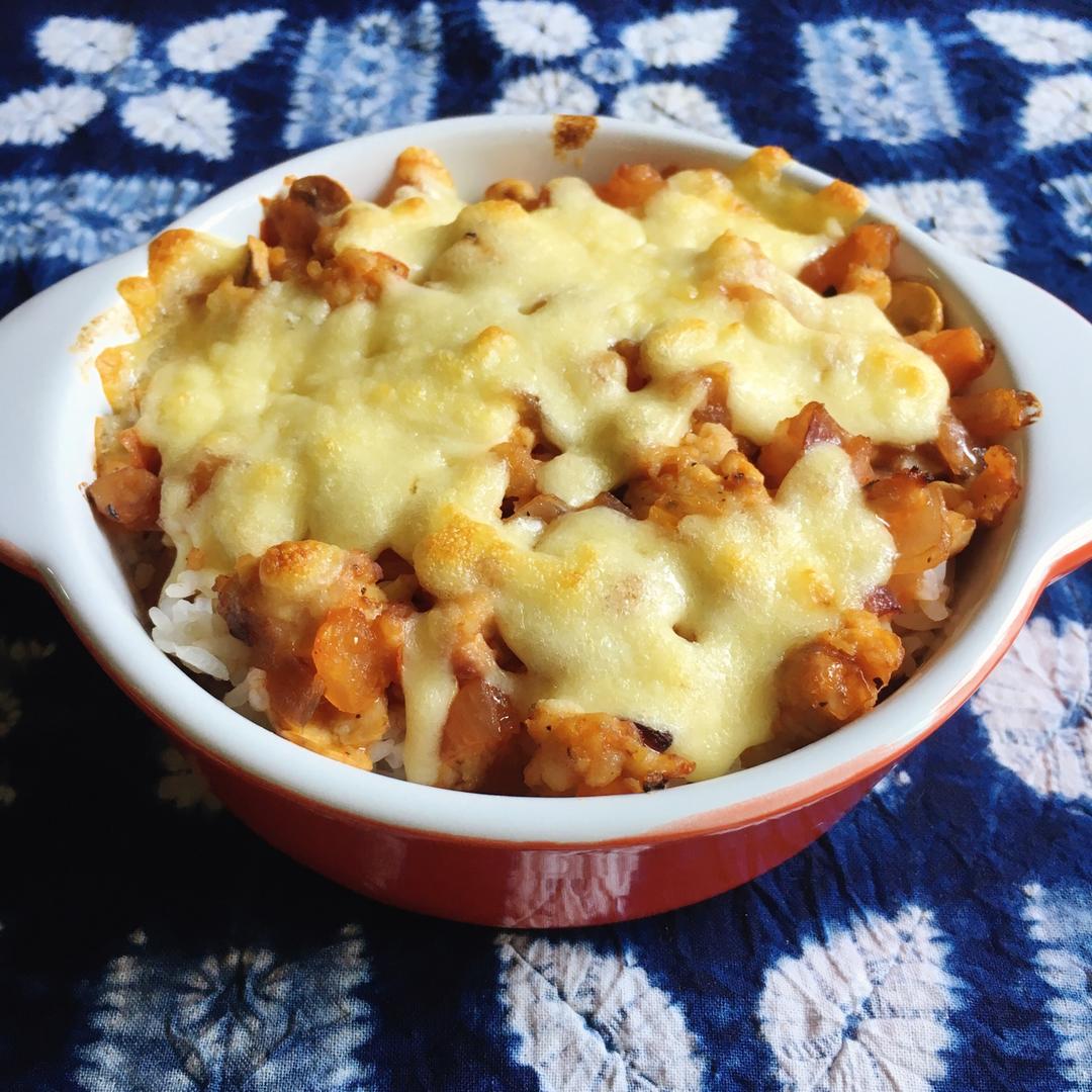 蕃茄肉酱奶酪焗饭