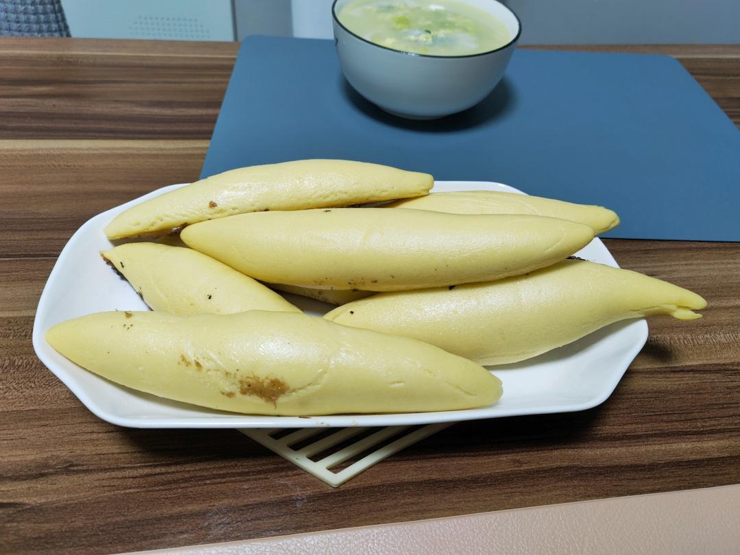 玉米面发面饼子
