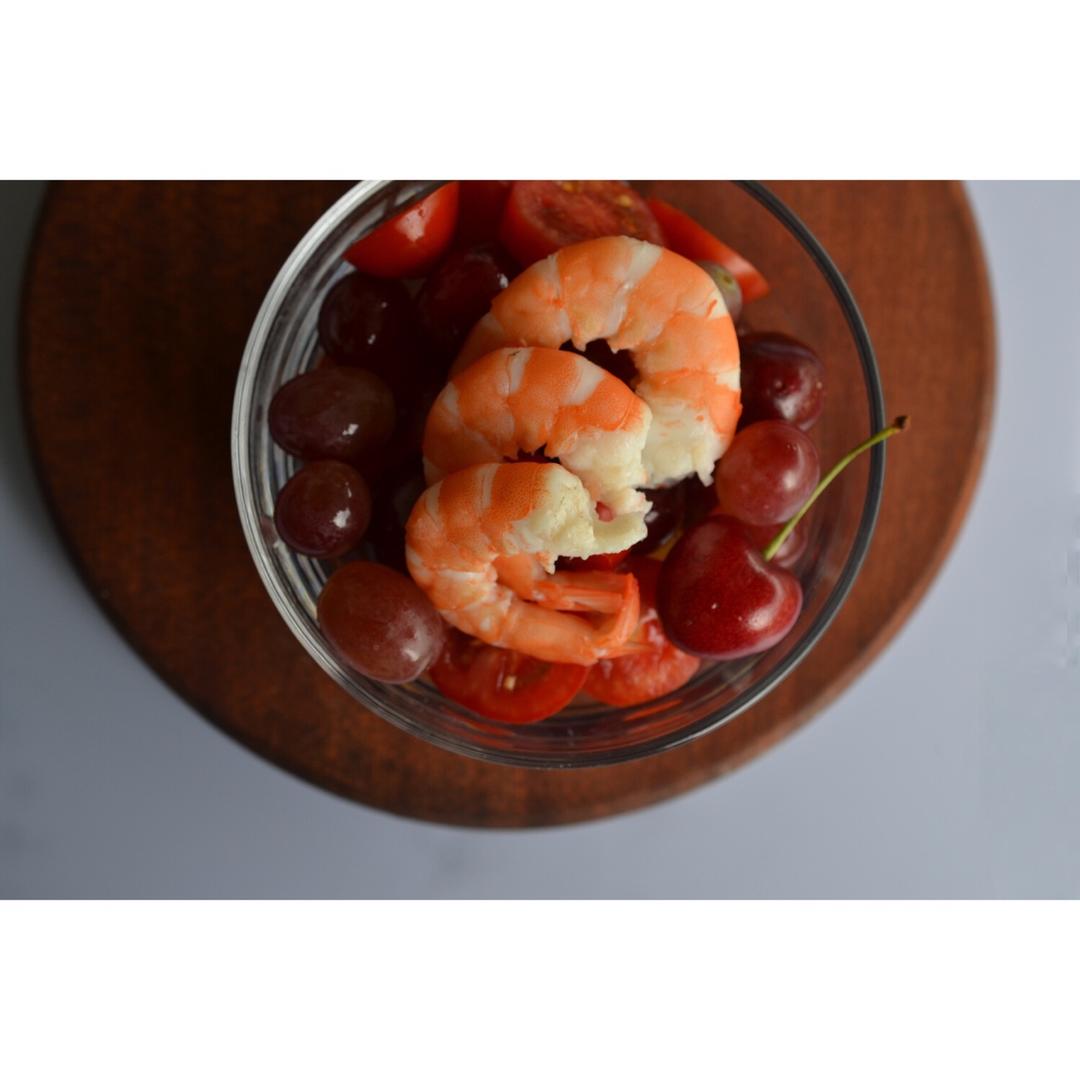 甜虾水果沙拉