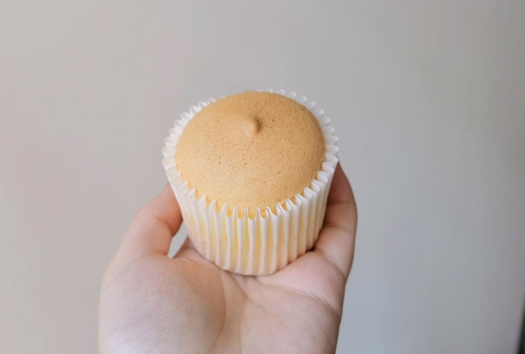 不回缩不开裂戚风纸杯蛋糕