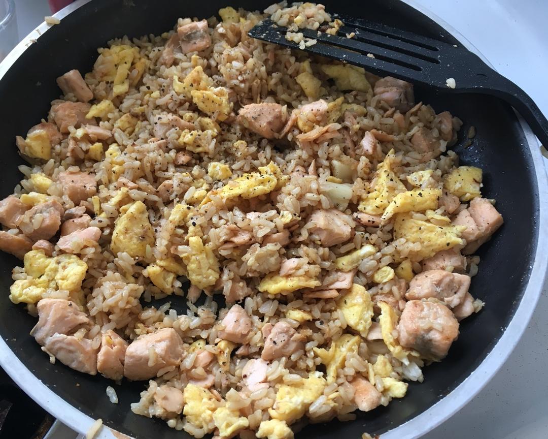 快手版三文鱼炒饭
