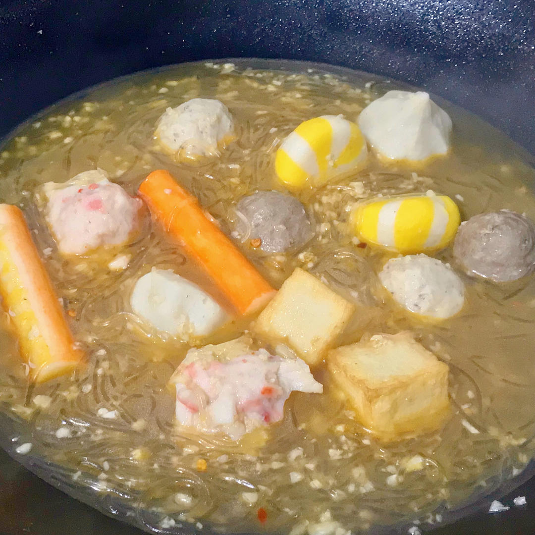 不得不说，这个蒜蓉粉丝煲是粉丝界的天花板