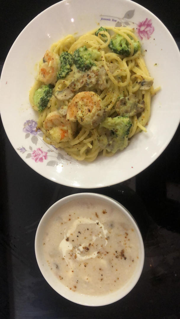 小清新牛油果火腿意面