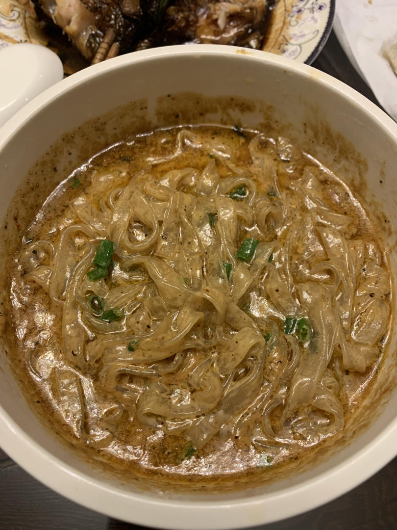 秒杀小夜市的麻酱流汁宽粉