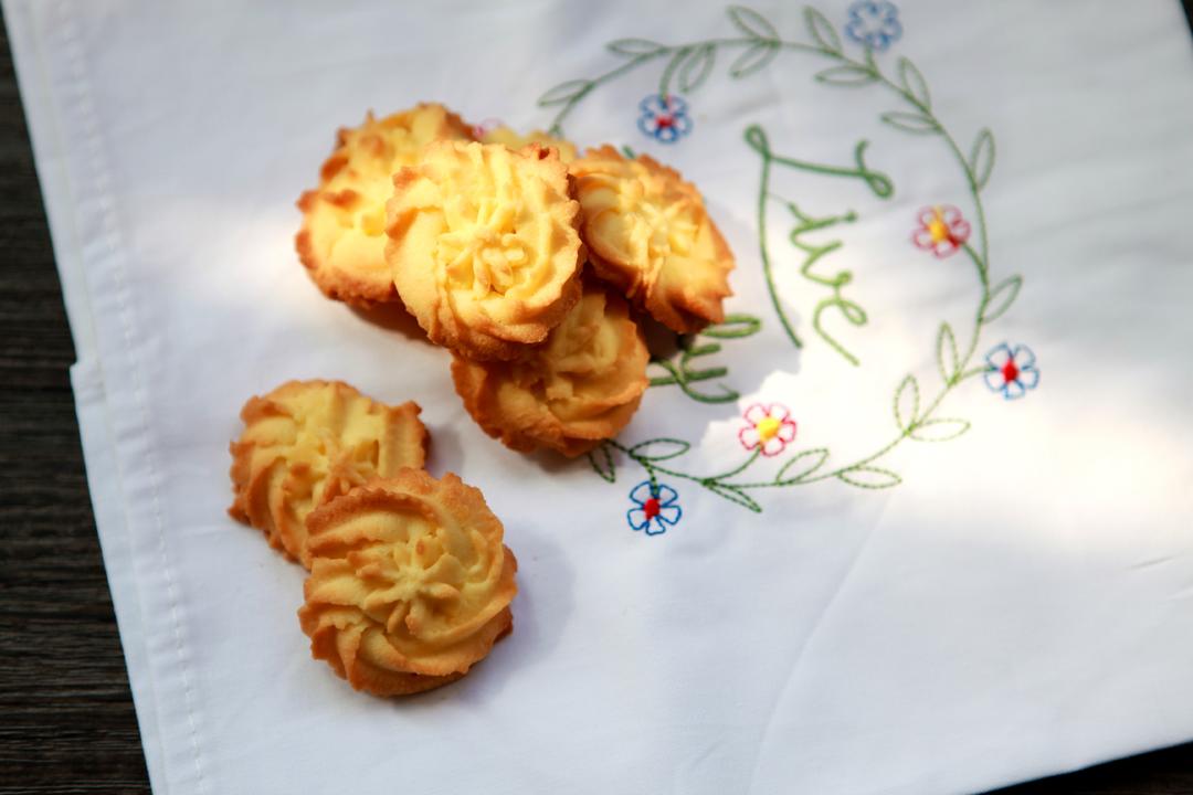 黄油曲奇（玩烘焙必须款）的做法