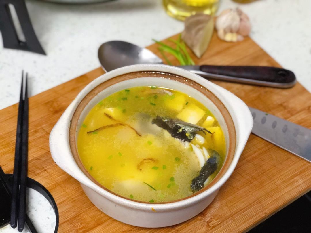 昂刺鱼豆腐汤