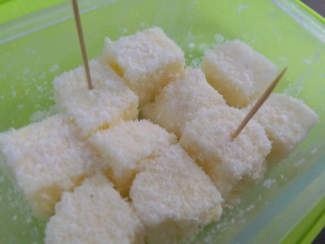 完胜85度C牛奶椰丝小方