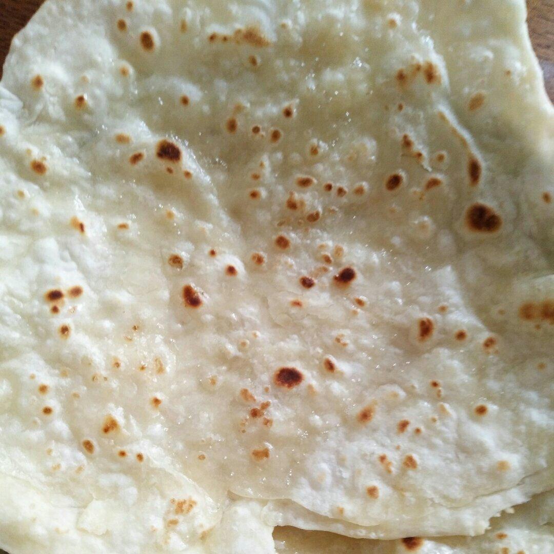 烙春饼(用视频告诉你，这饼有多软)