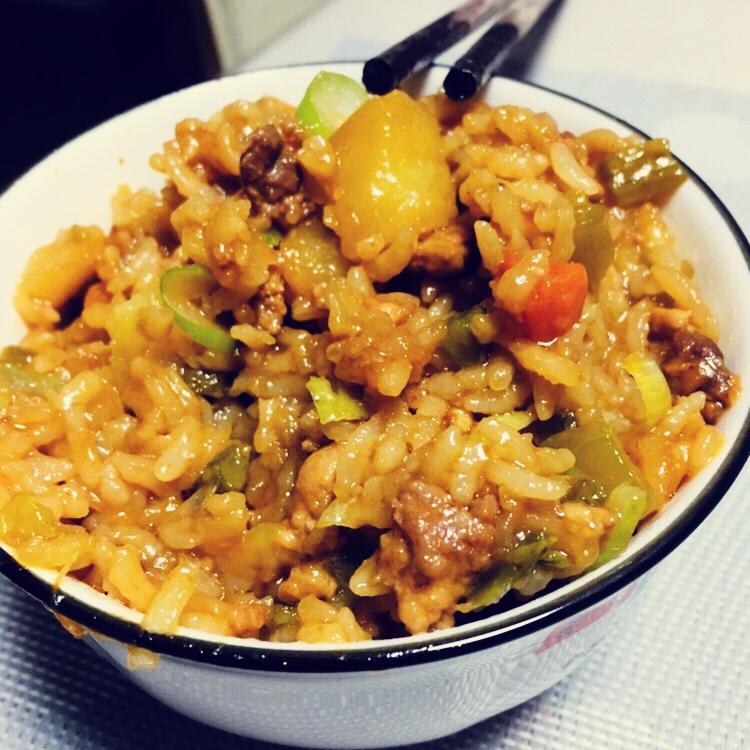 土豆焖饭（电饭锅版）