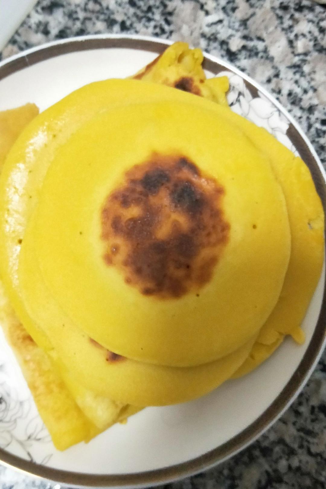 粗粮细做，玉米面最好吃的做法，5分钟搞定家人早餐，比油条好吃