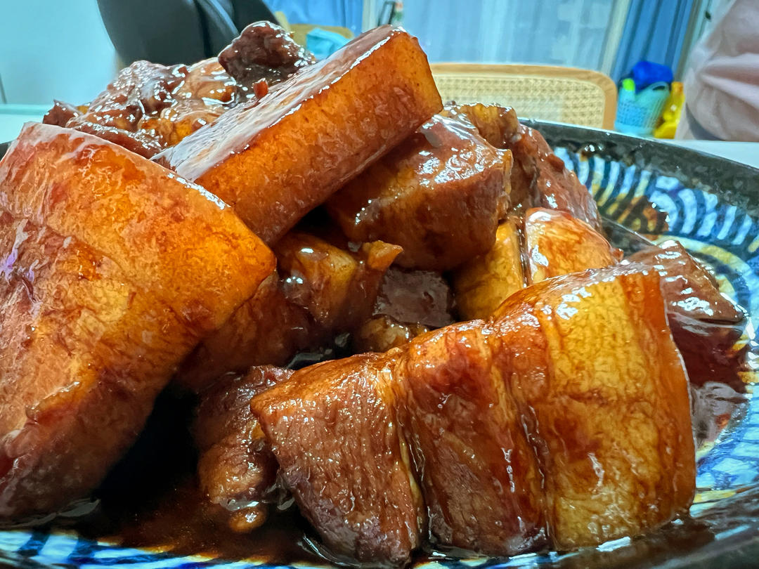 上海红烧肉：红烧肉加鸡蛋，上海人的吃法赞！