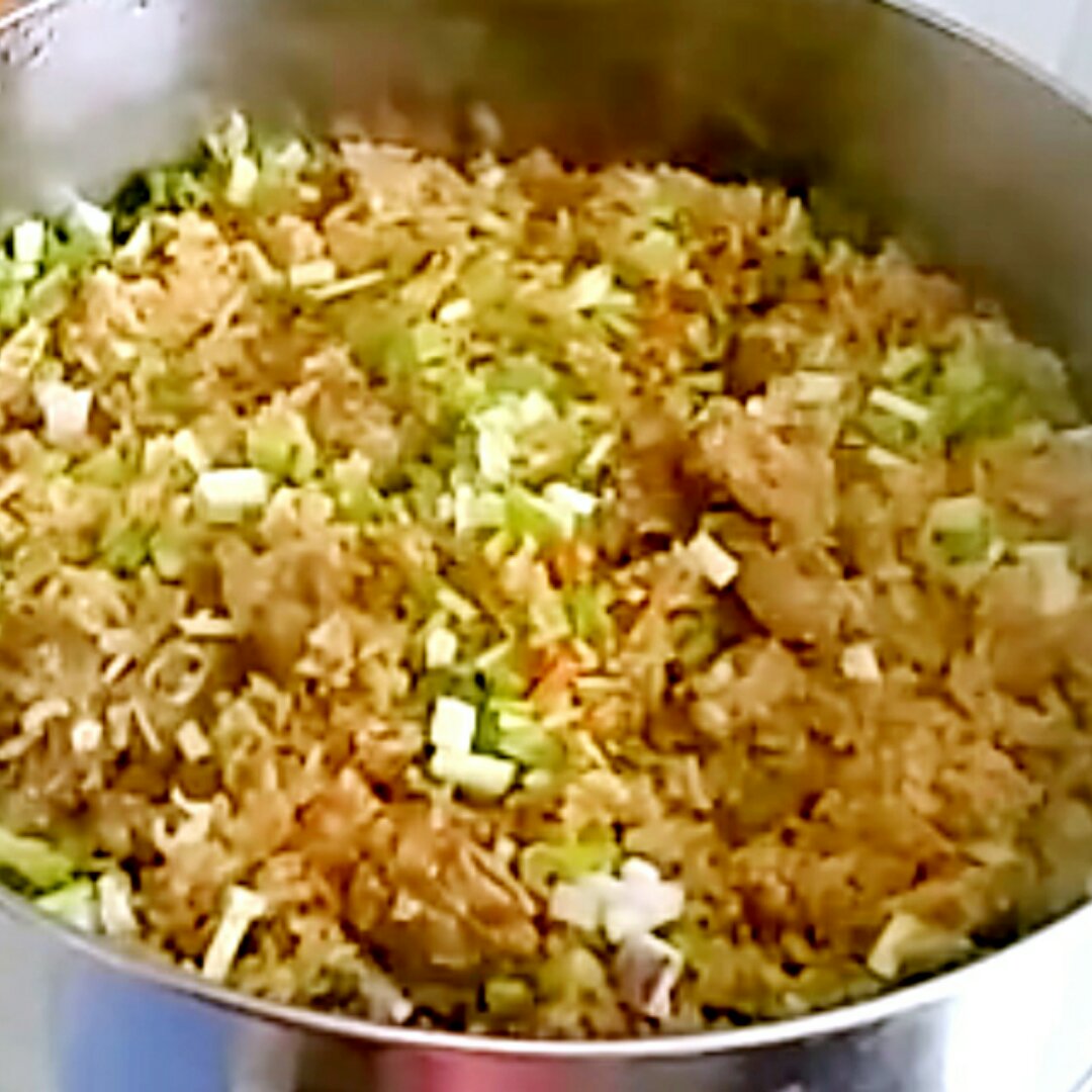 喷香排骨焖饭（爆好吃）