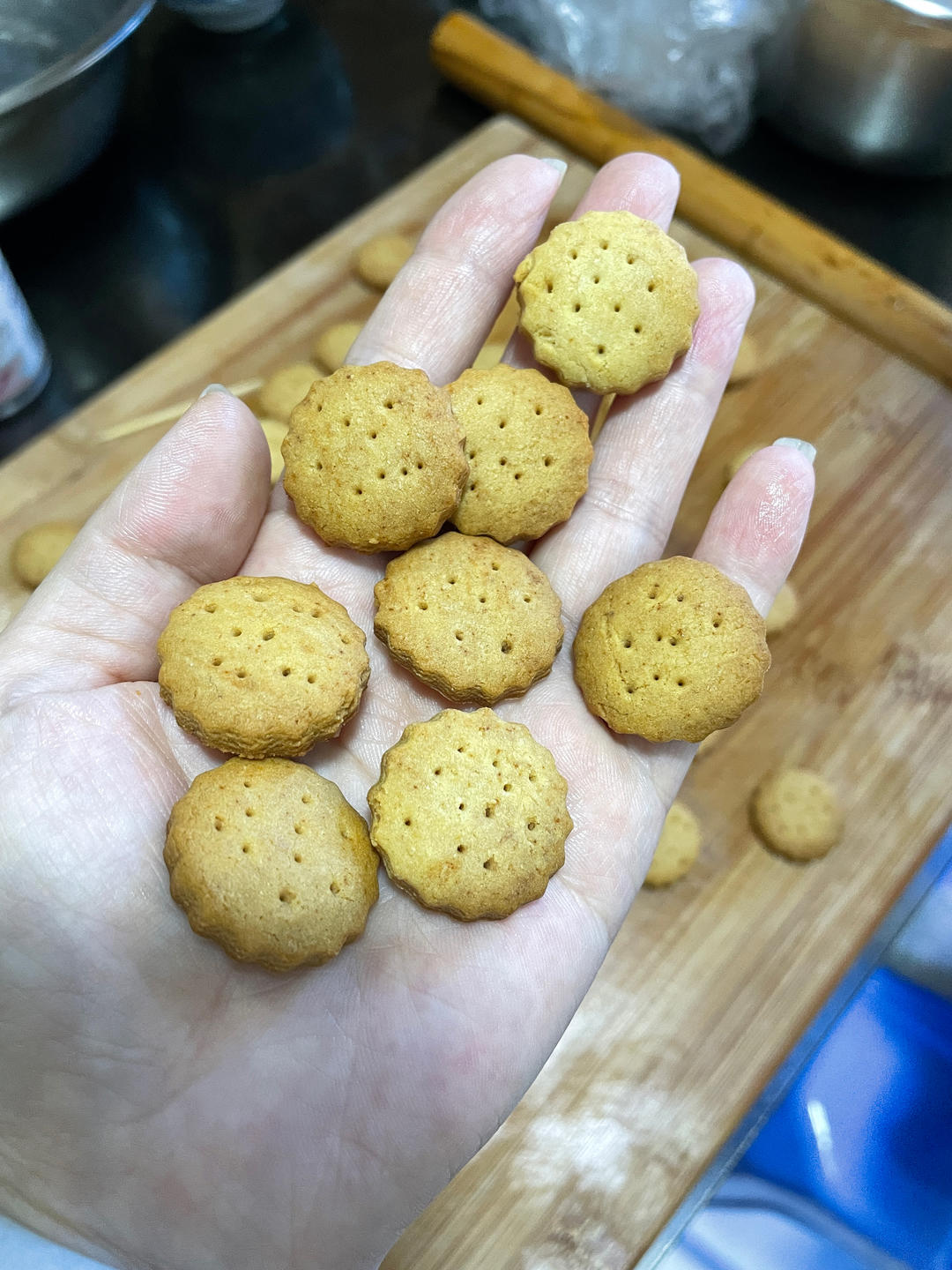 自制雪花酥小奇福饼干