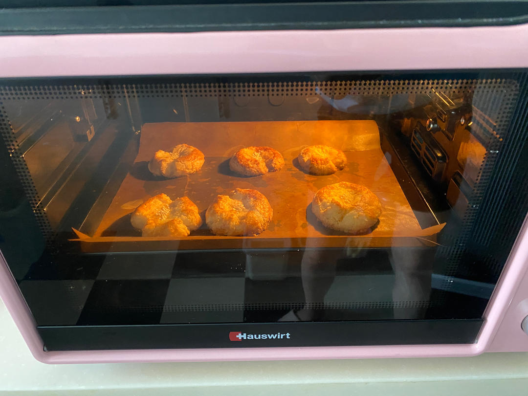 轻轻一按就碎掉的原味桃酥（不输猪油版）