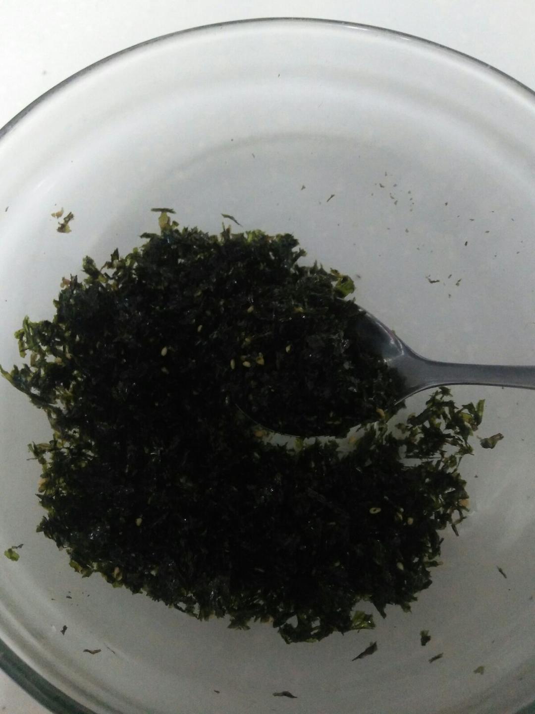 拌饭芝麻海苔