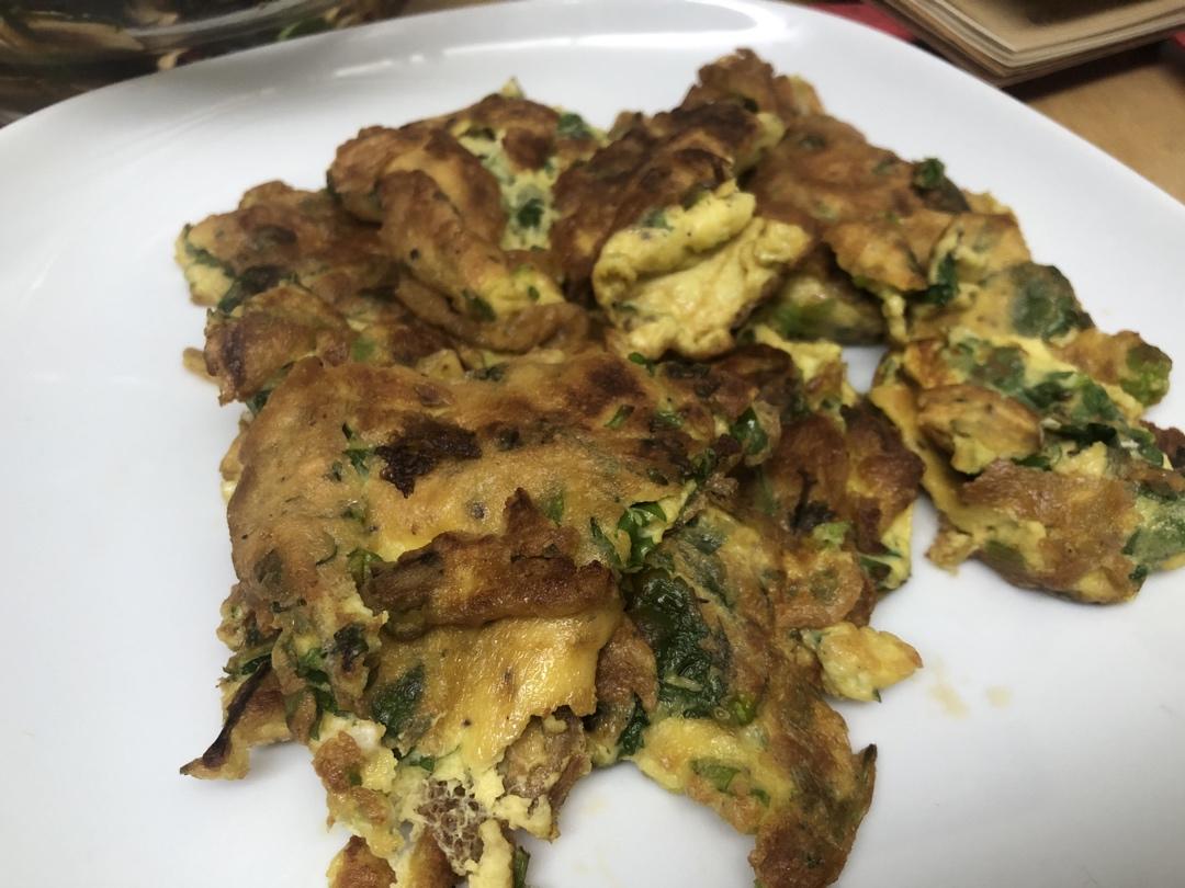 芹菜叶蛋饼