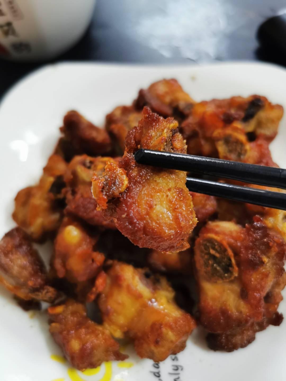 椒盐排骨的做法