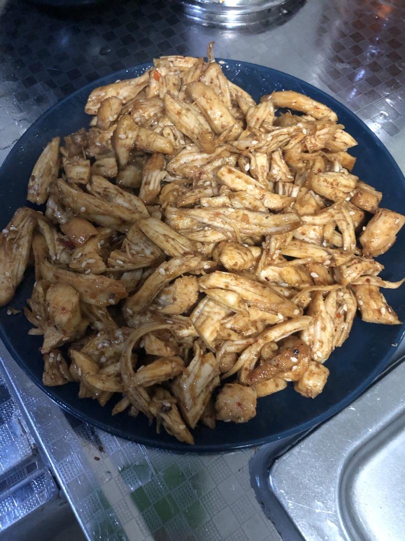 减肥吃什么：香辣鸡胸肉（堪比路边烧烤）