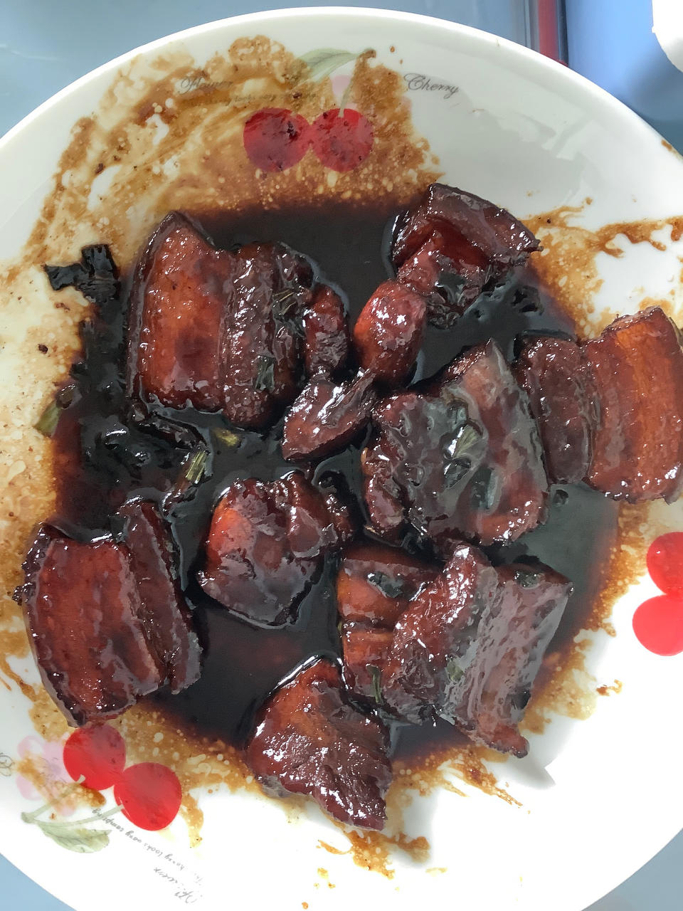 新手易做！好吃到舔盘的红烧肉香糯不腻
