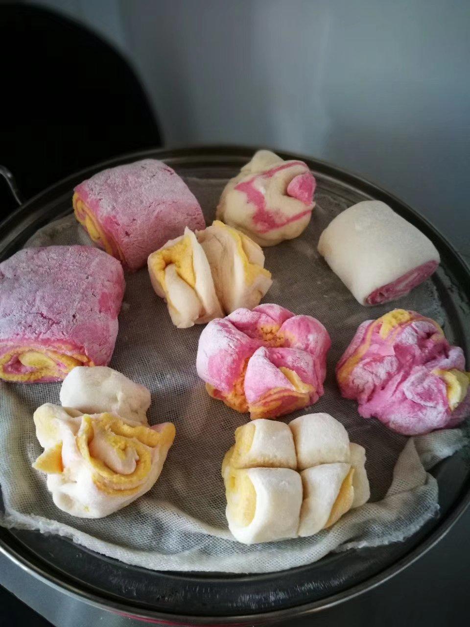 南瓜双色花卷