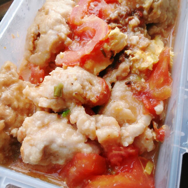 亲子番茄丸子盖饭