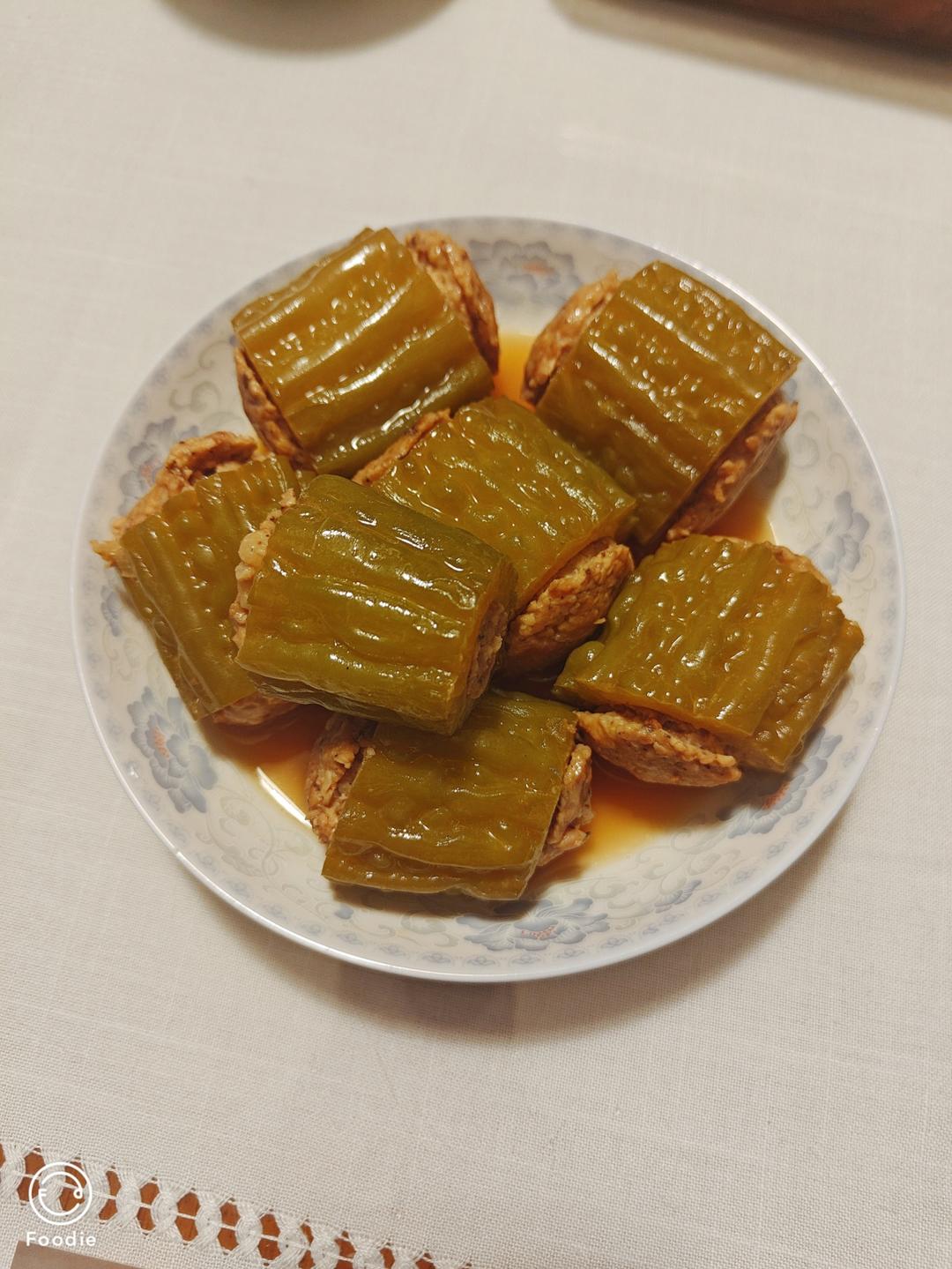 夏天消暑-苦瓜酿肉