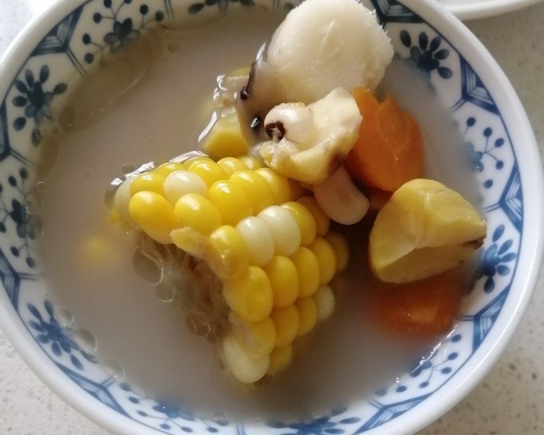 淮山栗子玉米红萝卜素汤•纯素的做法