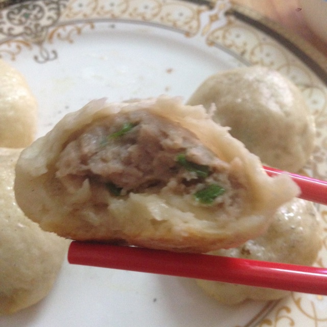 鲜虾猪肉生煎包（一定要看视频哟~）