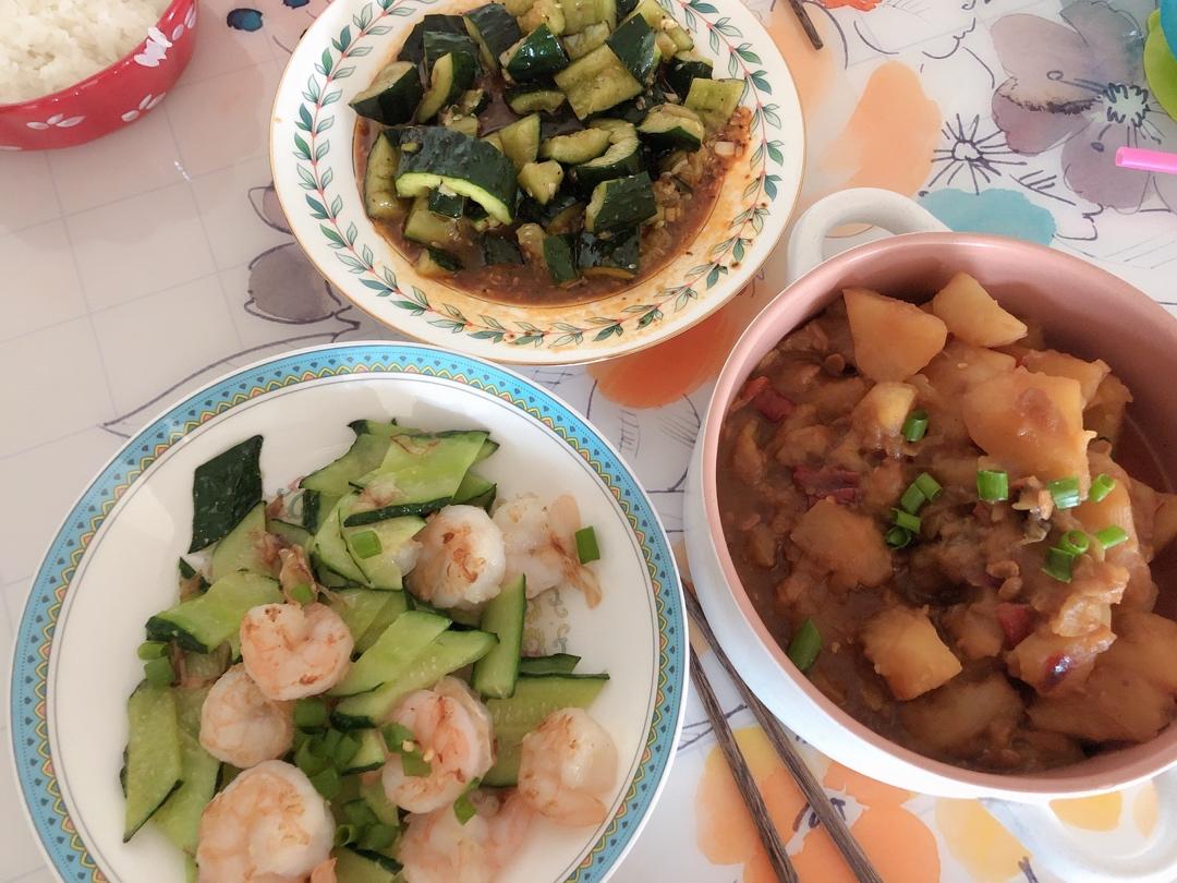 快手下饭虾仁炒黄瓜