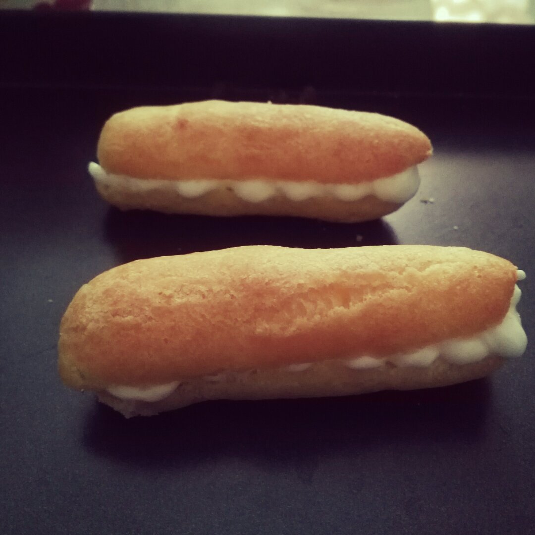 酥皮奶油泡芙--#皮黑森林#