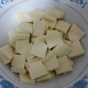 鱼籽豆腐鲜的做法 步骤1