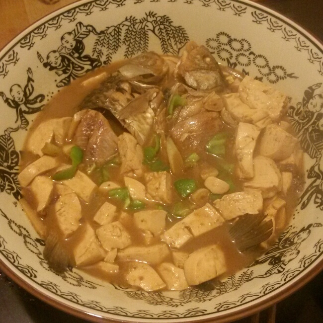 麻辣豆腐烧鲫鱼