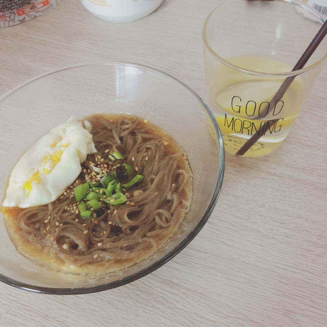 超快手热汤面