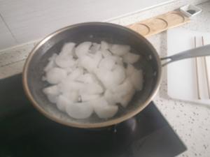 货真价实的冬季美食—鲍汁萝卜煲的做法 步骤3