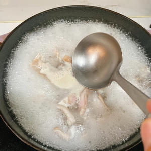 猪肚鸡汤（不加牛奶版）的做法 步骤4