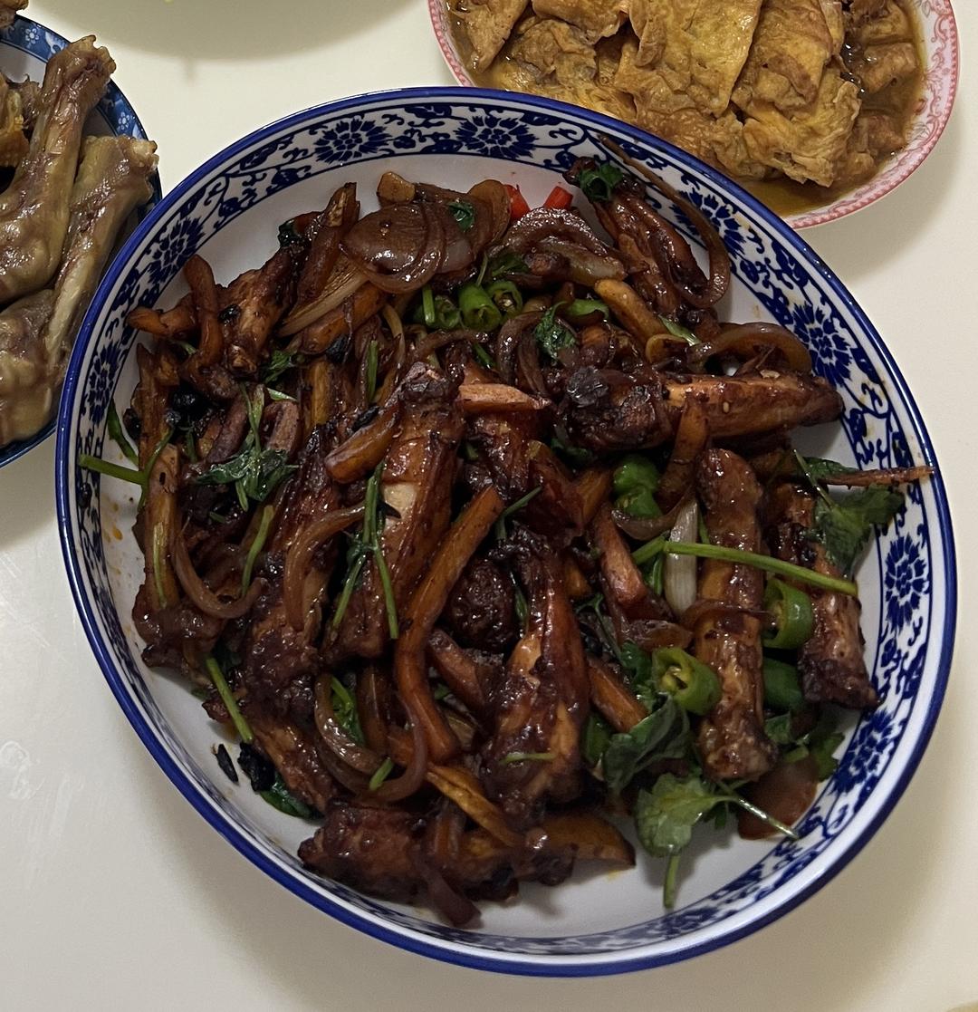 麻辣干锅鸡翅｜学会了就是你的拿手菜