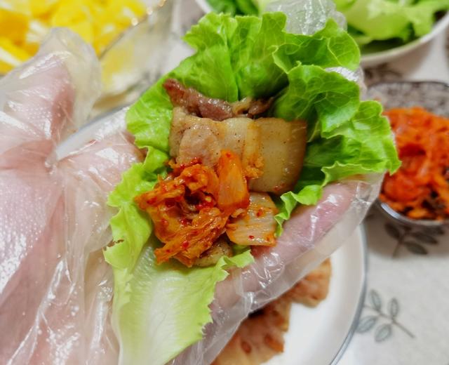 韩式吃法|生菜包五花肉 🥩平底锅也能吃烤肉的做法