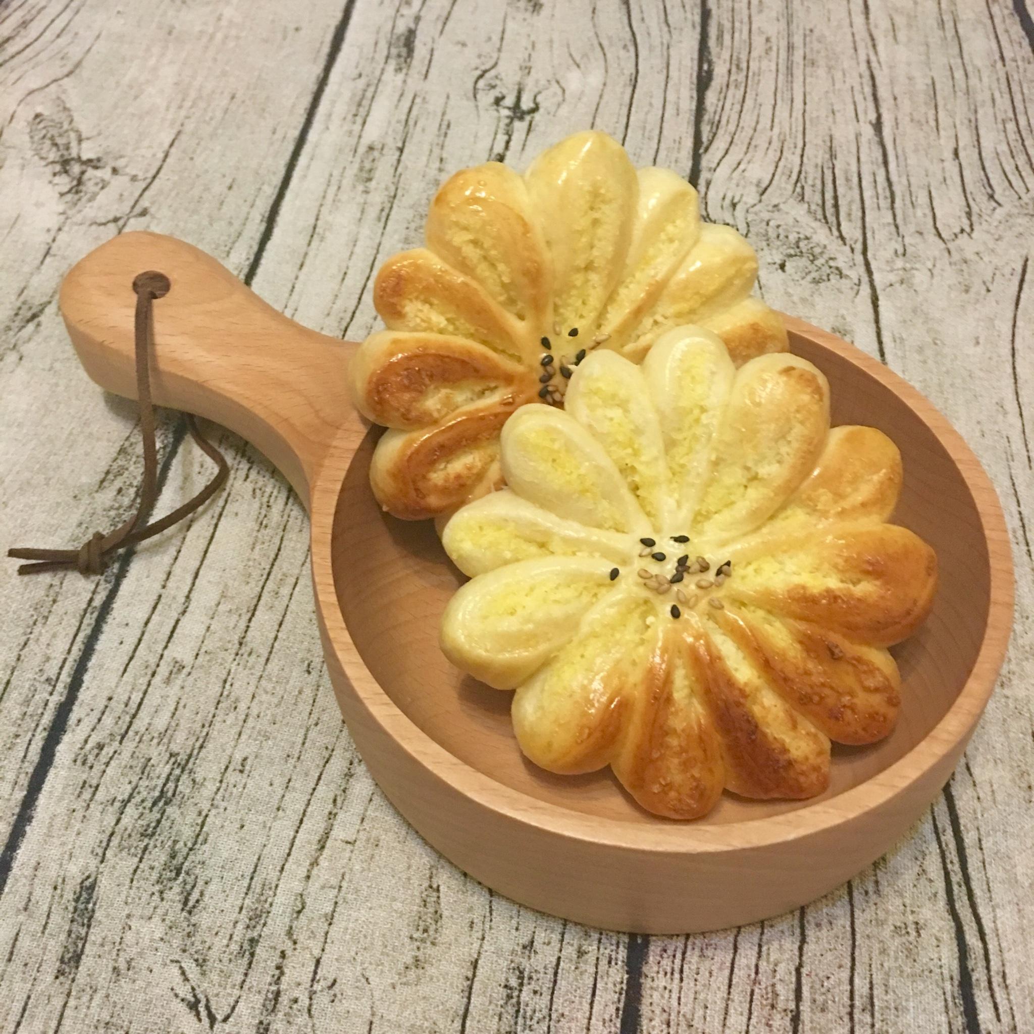椰蓉面包（花朵、爱心）的做法