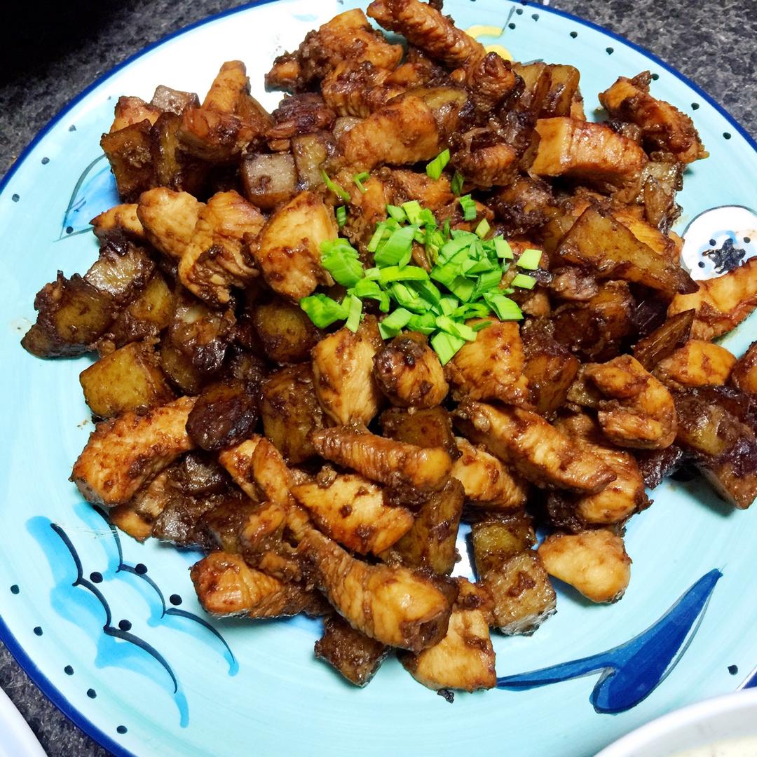 一道怎么做都好吃的干煎土豆鸡丁（红烧，咖喱，椒盐，孜然）