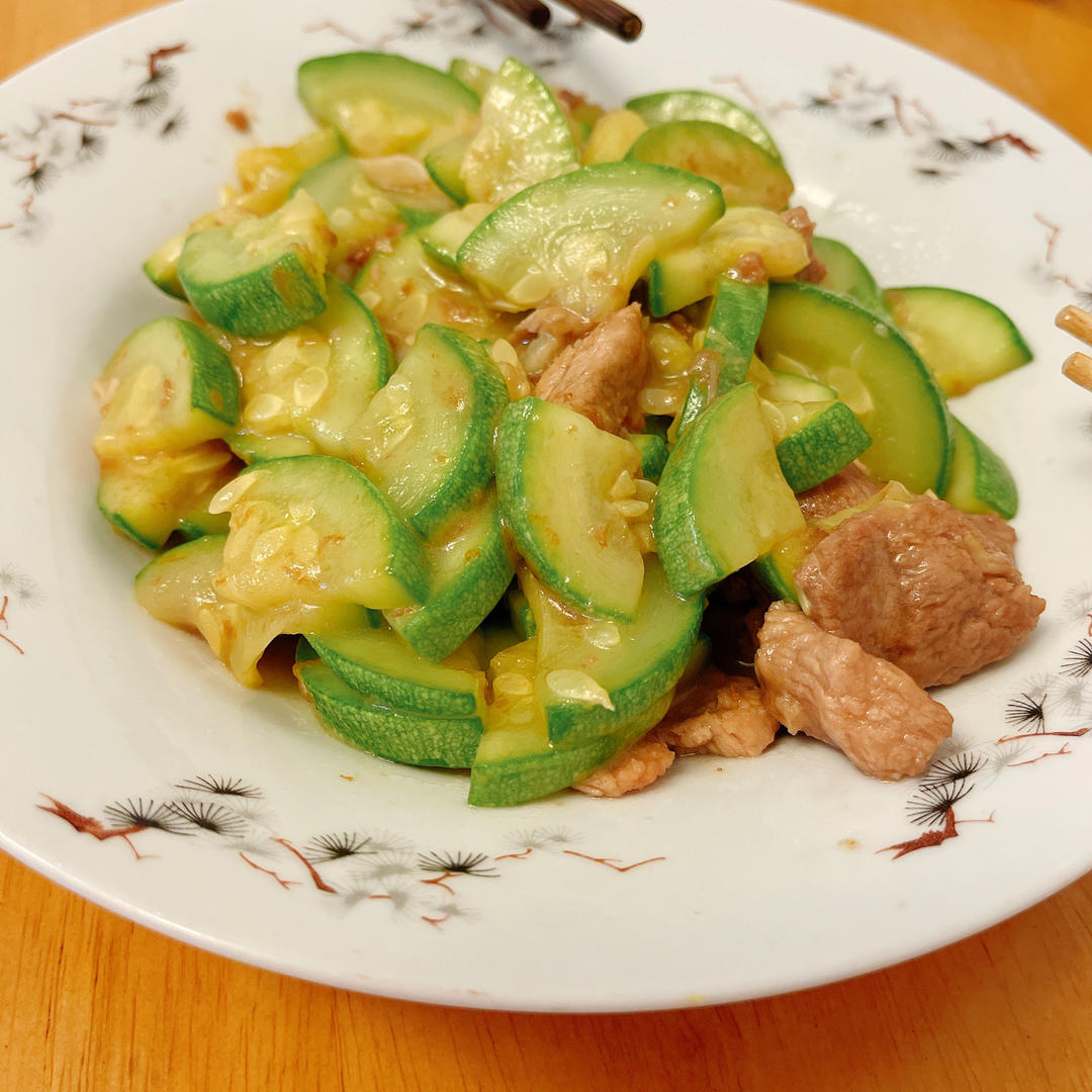 西葫芦炒肉片