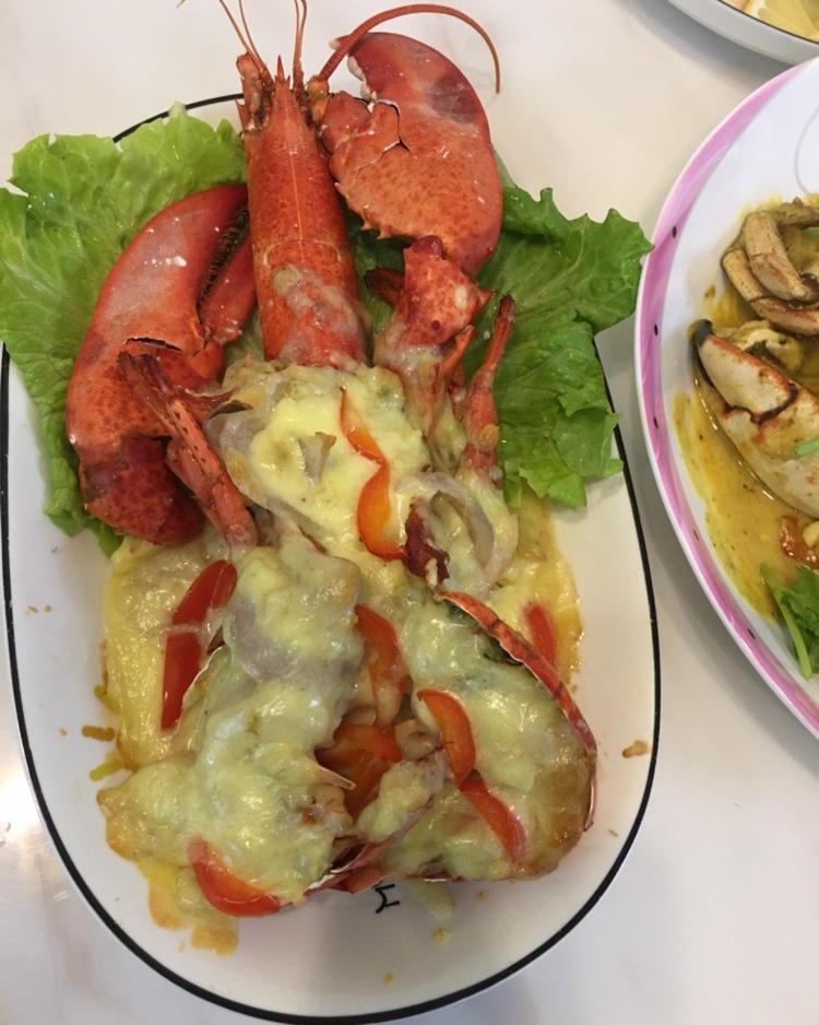 小花菜-2做的芝士奶油焗龙虾伊面