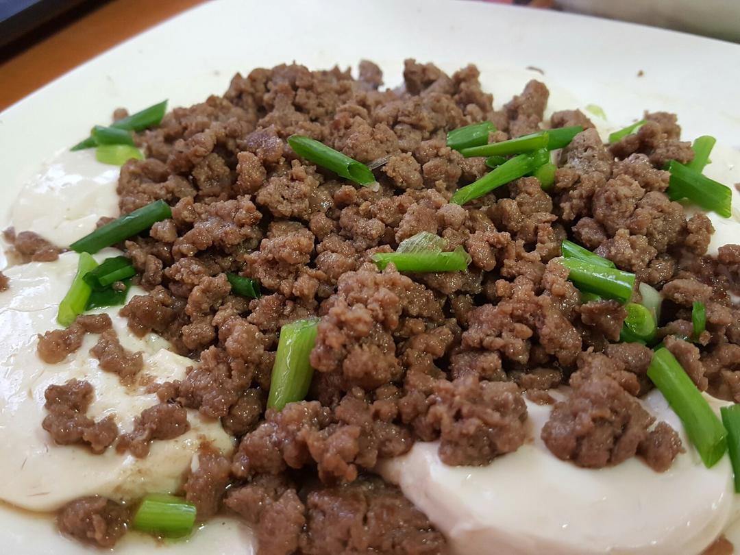 牛肉末蒸豆腐