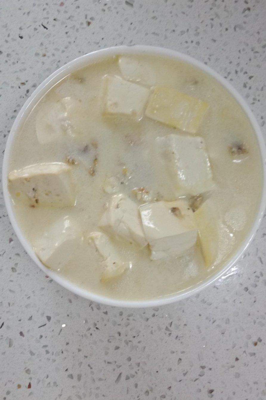 鱼头豆腐汤
