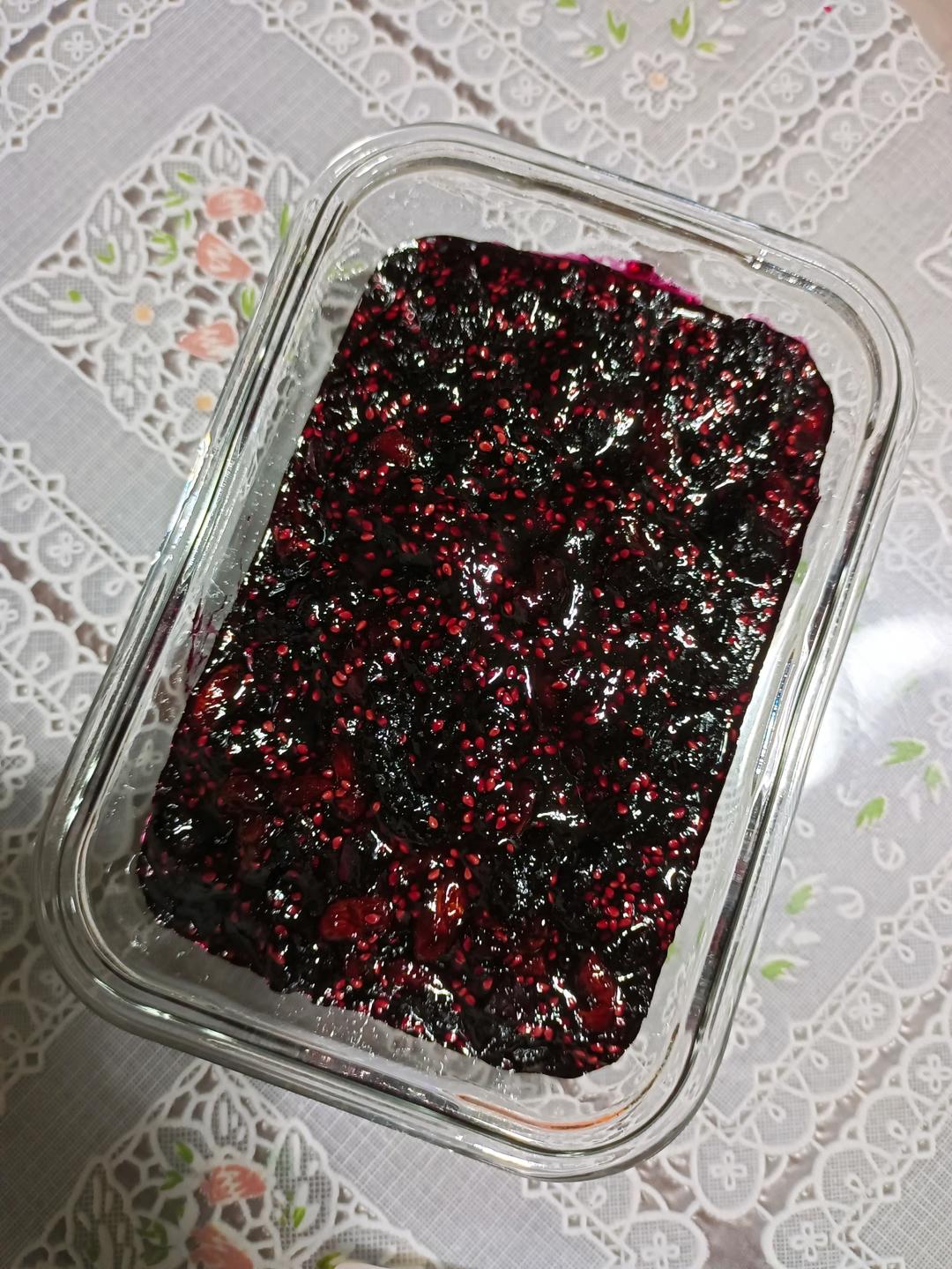 滋补肝肾去黑眼圈的桑葚枸杞膏