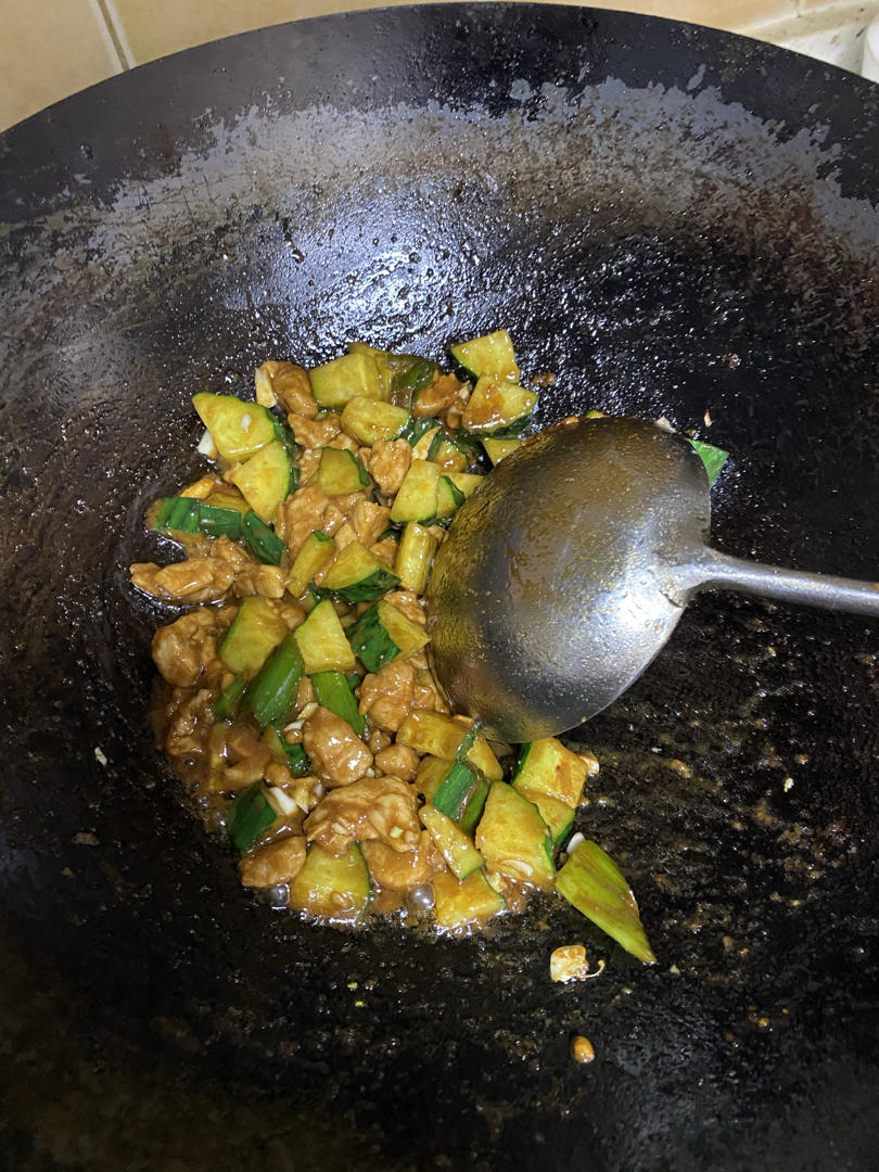 酱爆肉丁