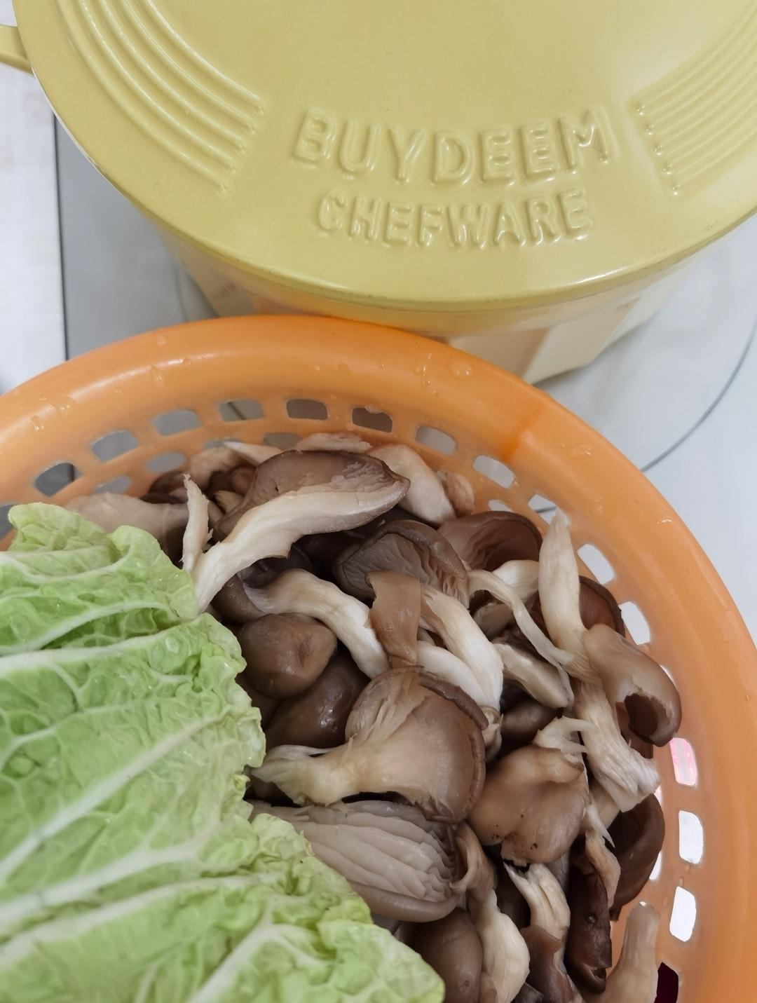 黄焖鸡【10月北鼎珐琅锅食谱】