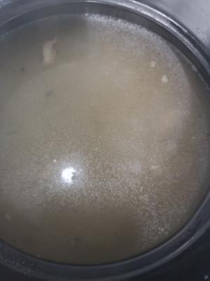 莲藕猪筒骨墨鱼绿豆汤的做法 步骤9