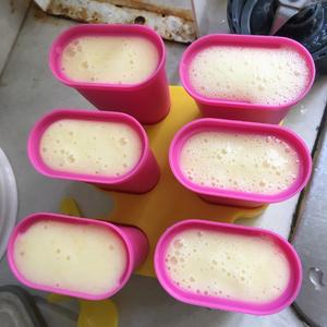 桃子酸奶果肉冰棍的做法 步骤4
