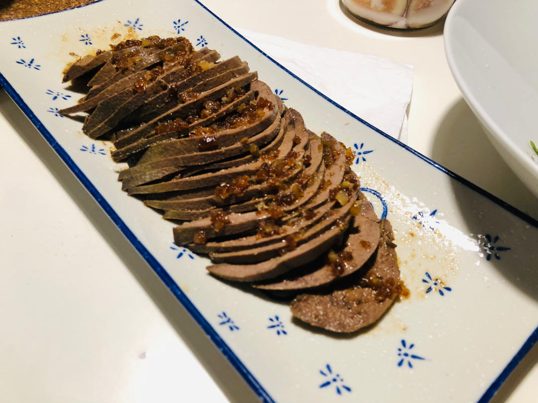 卤猪肝